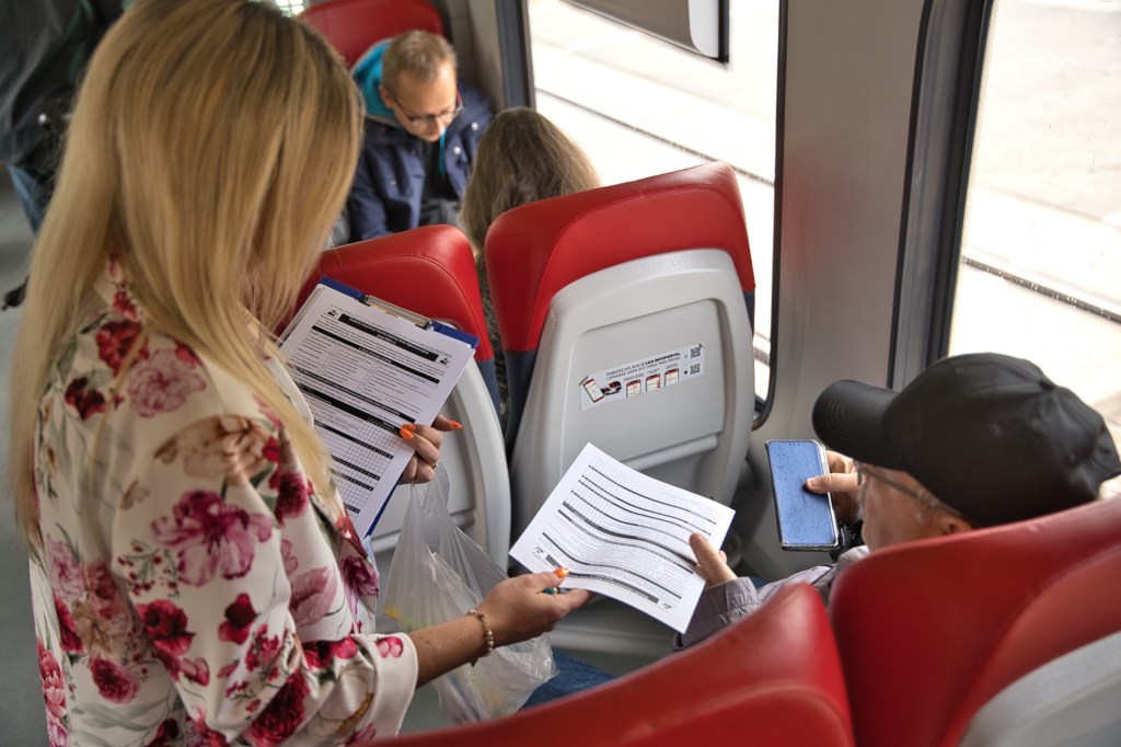 Łódzka Kolej Aglomeracyjna sprawdza satysfakcję pasażerów