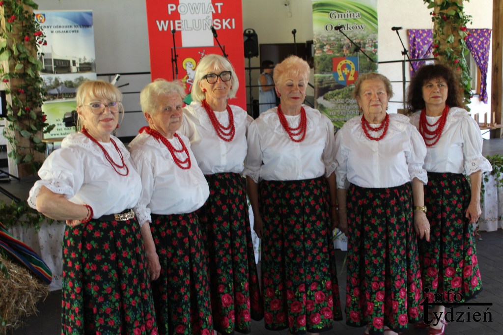 Osjaków. 25 zespołów i 300 uczestników - Powiatowy Przegląd Folkloru Ziemi Wieluńskiej [ZDJĘCIA, FILM]